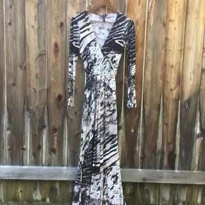 BCBG MaxAzria Pearl and Brown Long Sleeve Abstract Maxi Dress XS